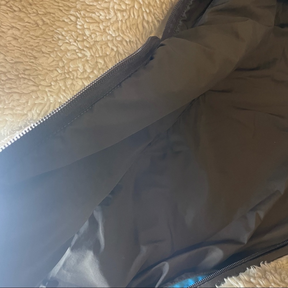 PATAGONIA SHEARLING ZIP UP - Picture 3 of 4